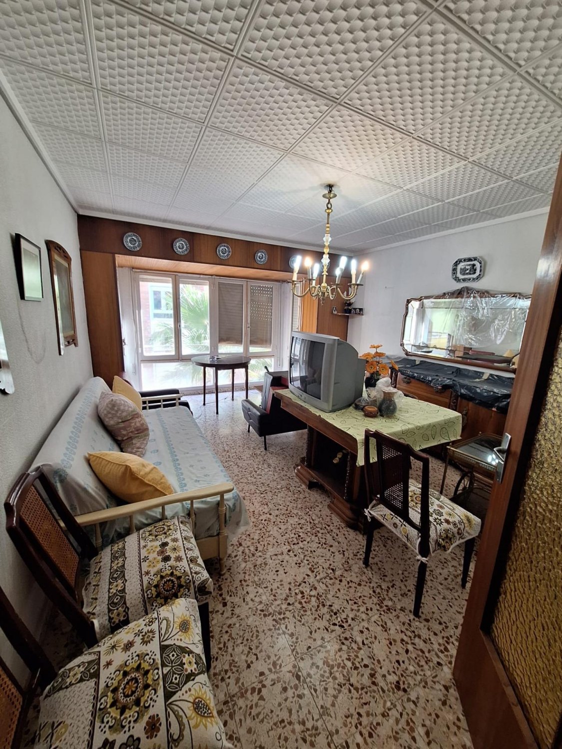 Commercial property à Torrevieja, Alicante, Espagne 5 chambres, 296 m2 No. 119807