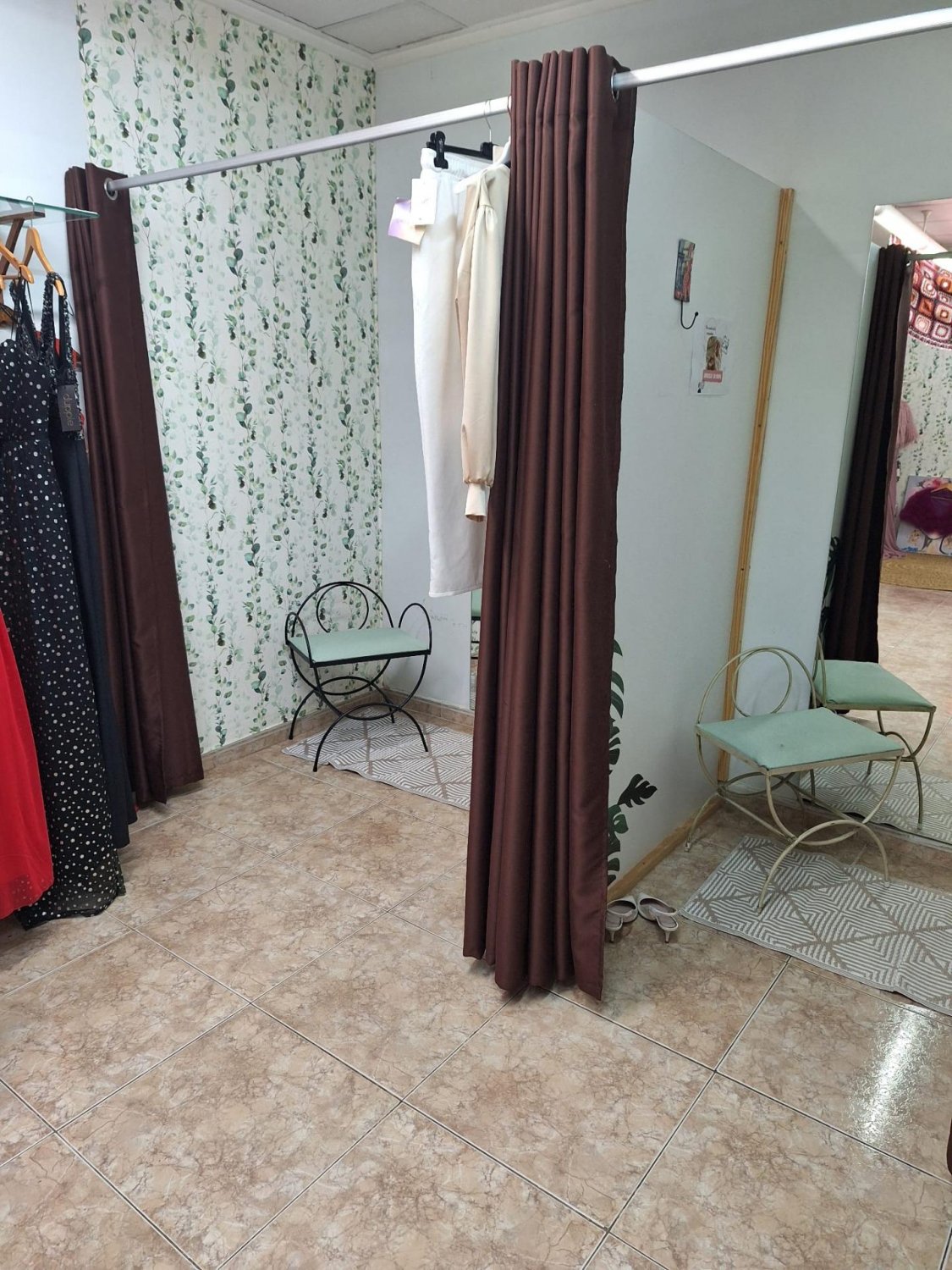 Commercial property à Torrevieja, Alicante, Espagne 5 chambres, 296 m2 No. 119807