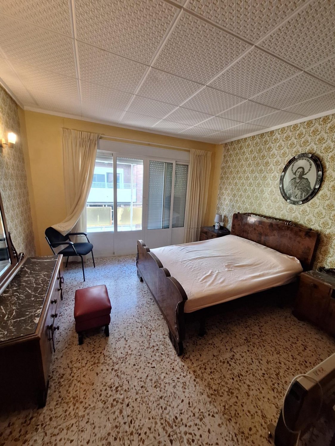 Commercial property à Torrevieja, Alicante, Espagne 5 chambres, 296 m2 No. 119807