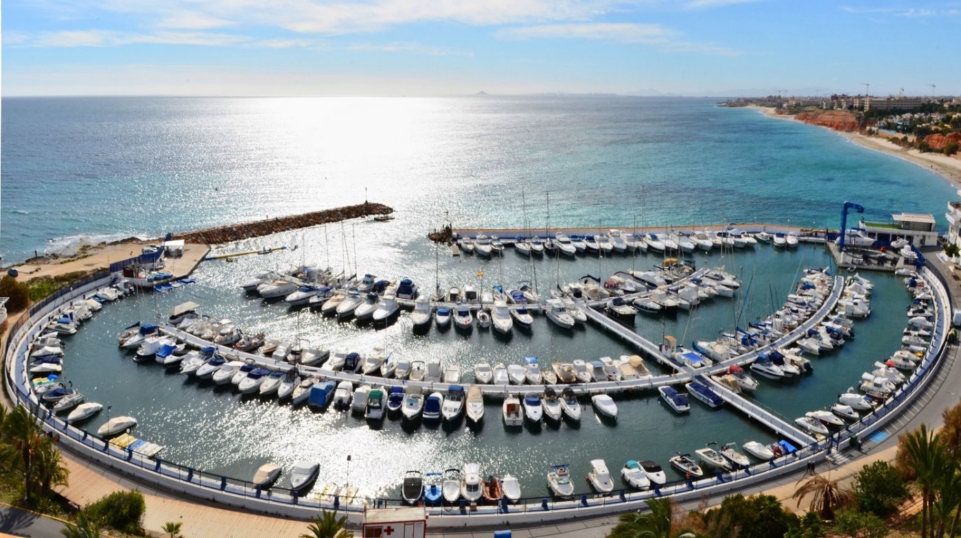 Villa à Campoamor, Alicante, Espagne 4 chambres, 200 m2 No. 75980