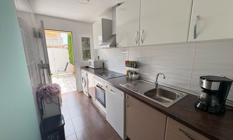 Kaupunkipientalo Torrevieja, Alicante, Espanja 3 makuuhuonetta, 85 m2 No. 139970