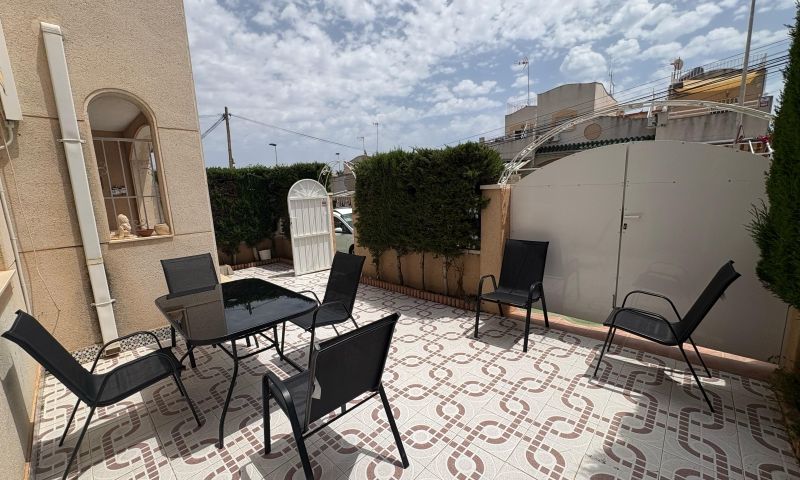 Kaupunkipientalo Torrevieja, Alicante, Espanja 3 makuuhuonetta, 85 m2 No. 139970