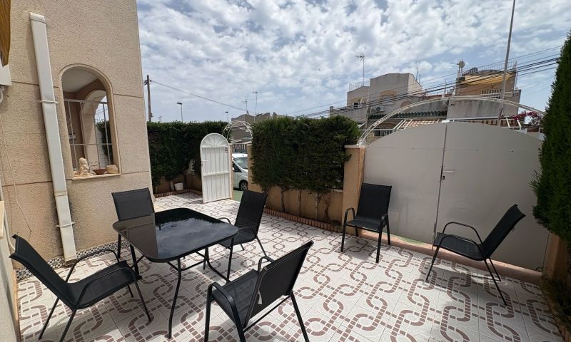 Kaupunkipientalo Torrevieja, Alicante, Espanja 3 makuuhuonetta, 85 m2 No. 139970