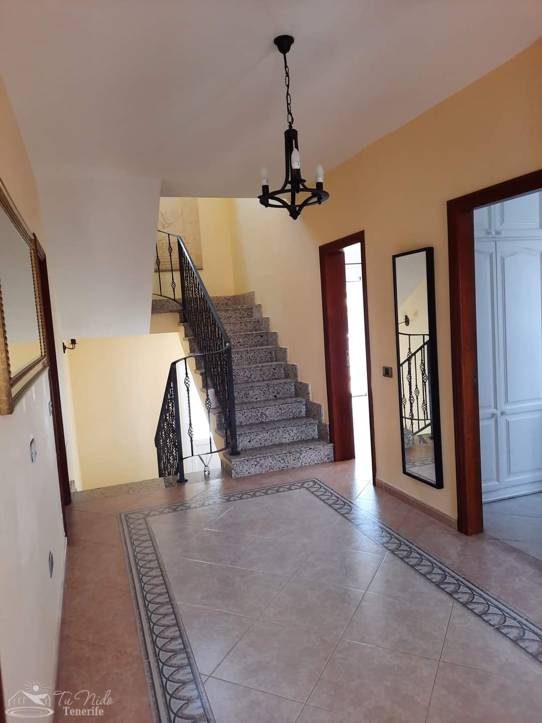 Villa in Las Galletas, Tenerife, Spain 4 bedrooms, 1005 sq.m. No. 69018