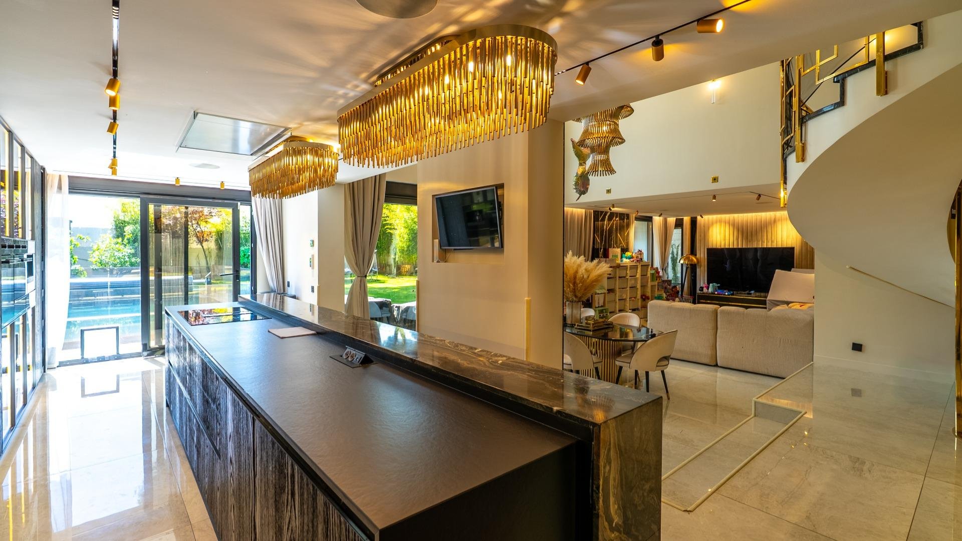 Huvila Pozuelo de Alarcon, Madrid, Espanja 4 makuuhuonetta, 435 m2 No. 168890