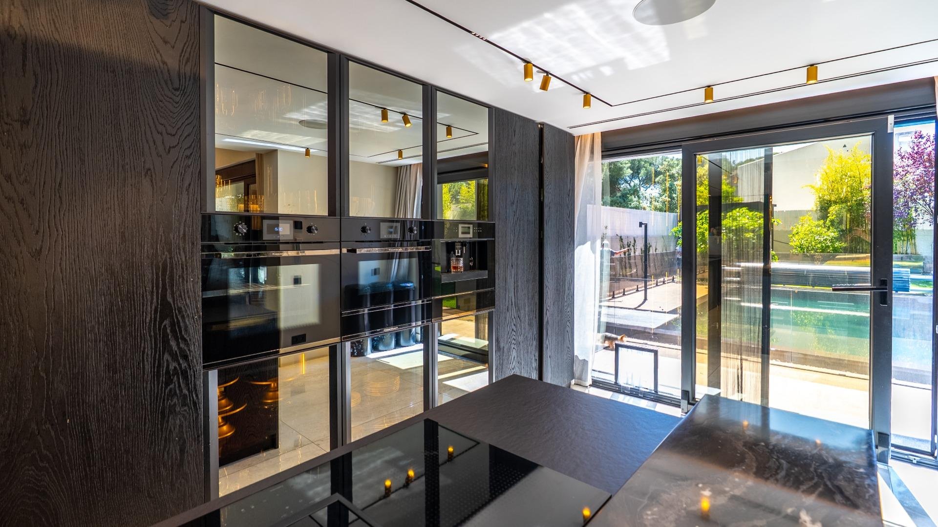 Huvila Pozuelo de Alarcon, Madrid, Espanja 4 makuuhuonetta, 435 m2 No. 168890