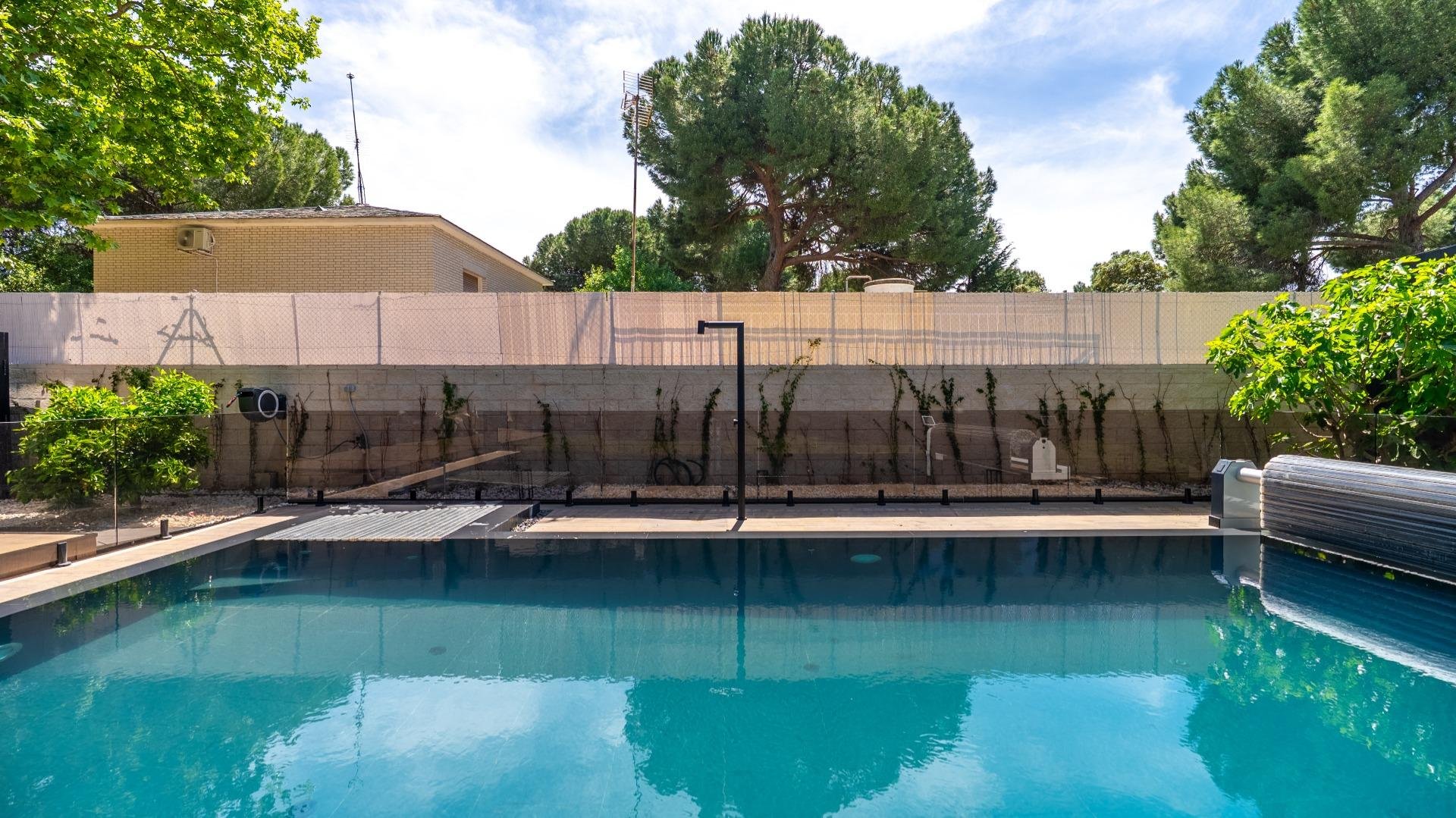 Huvila Pozuelo de Alarcon, Madrid, Espanja 4 makuuhuonetta, 435 m2 No. 168890