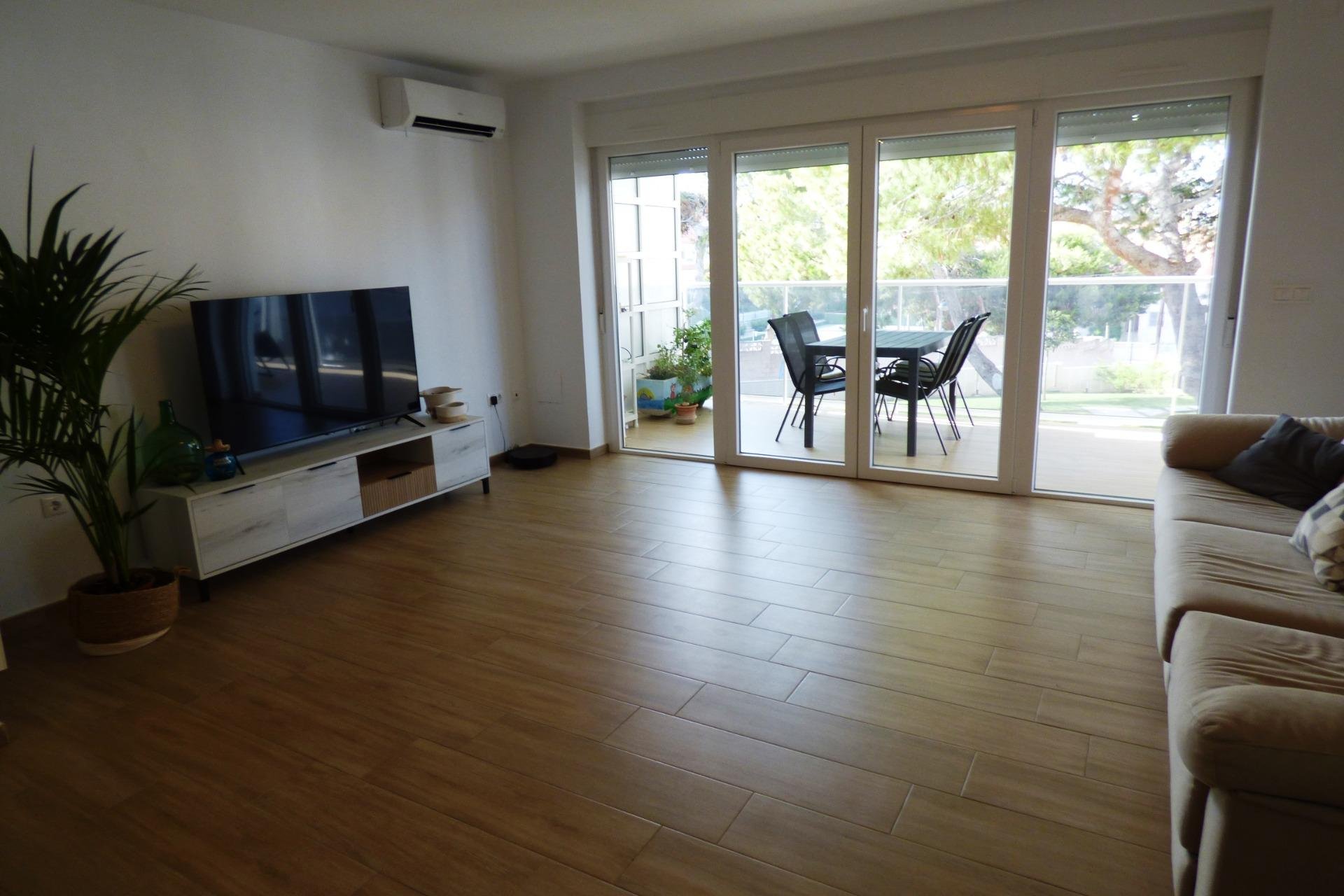 Huoneisto Cabo De Las Huertas, Alicante, Espanja 3 makuuhuonetta, 120 m2 No. 168809