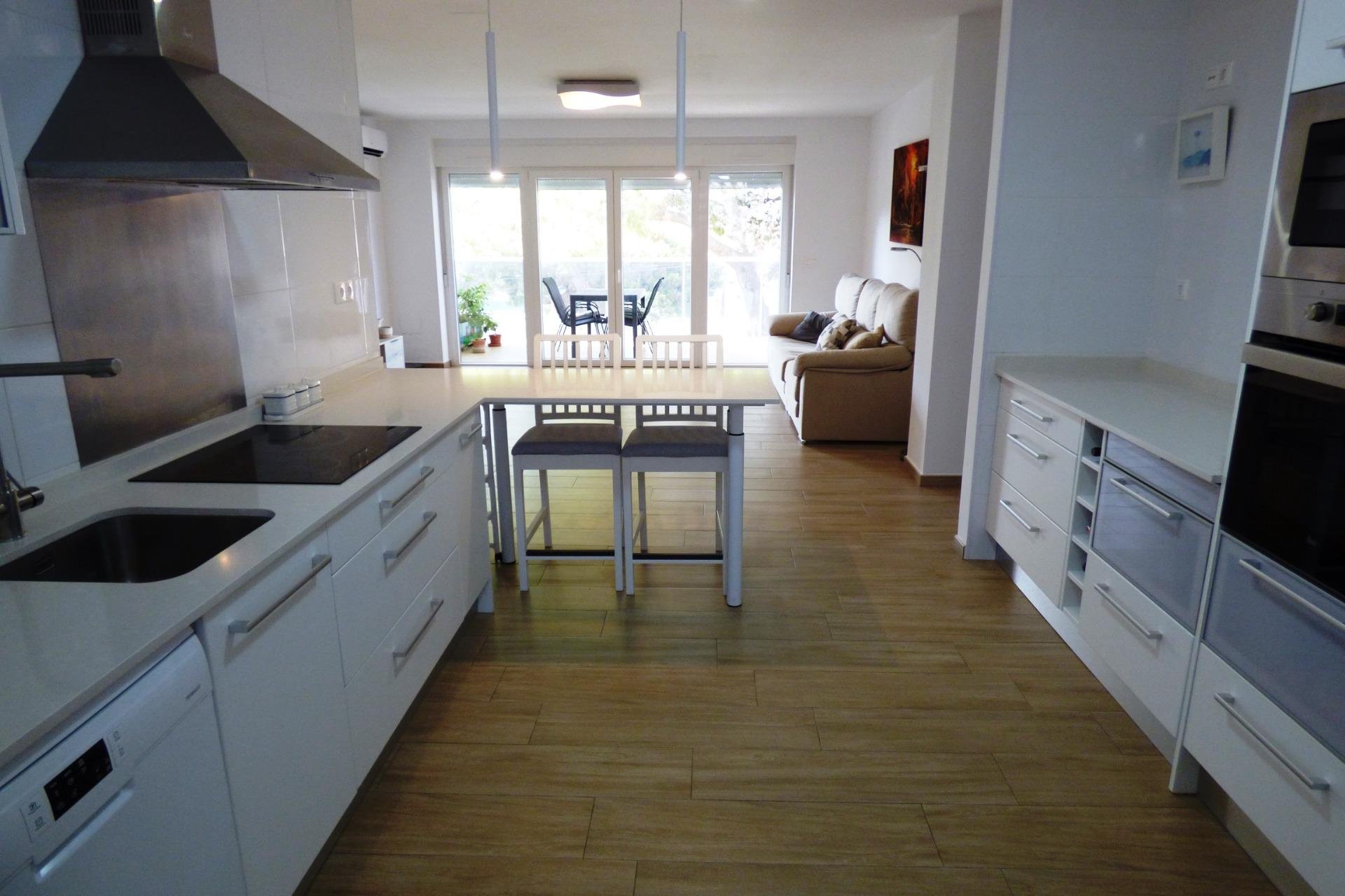 Huoneisto Cabo De Las Huertas, Alicante, Espanja 3 makuuhuonetta, 120 m2 No. 168809
