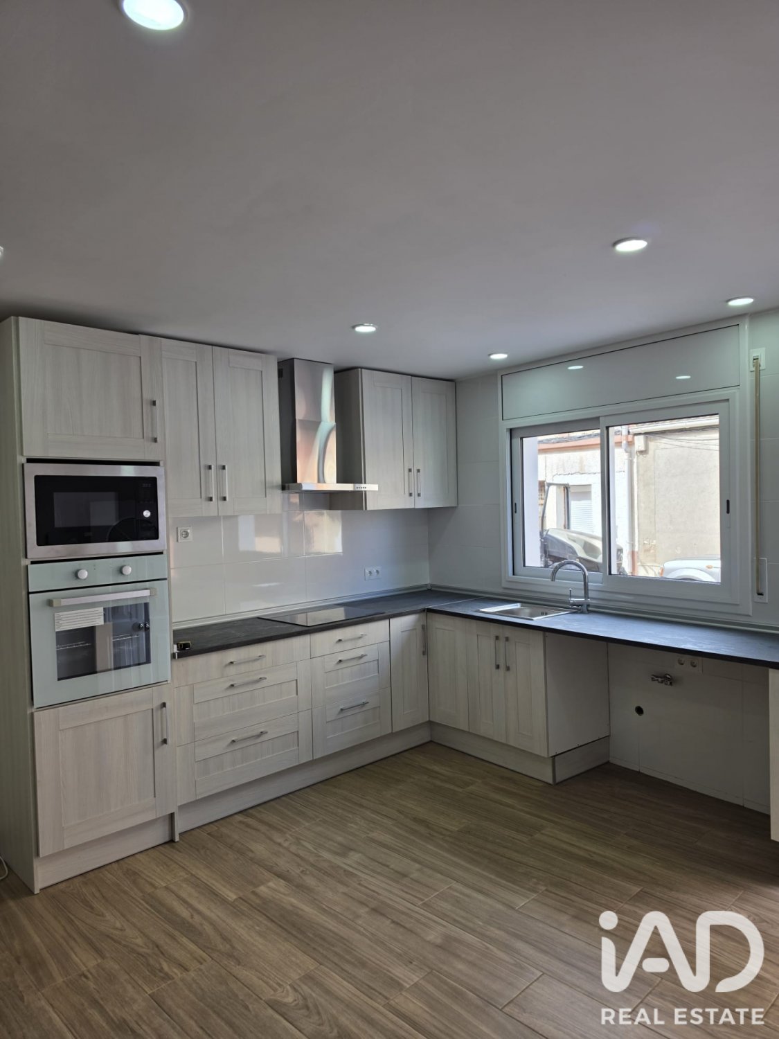 Huoneisto El Perello, Tarragona, Espanja 3 makuuhuonetta, 109 m2 No. 188248