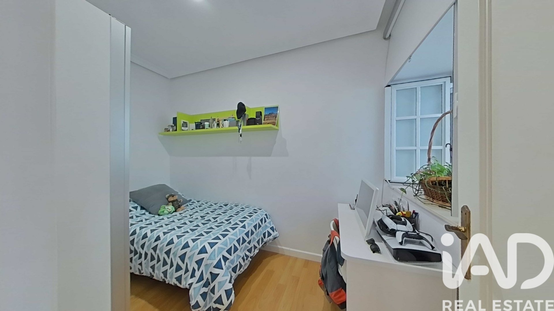 Apartment in Cadiz, Spain 4 bedrooms, 130 sq.m. No. 172573