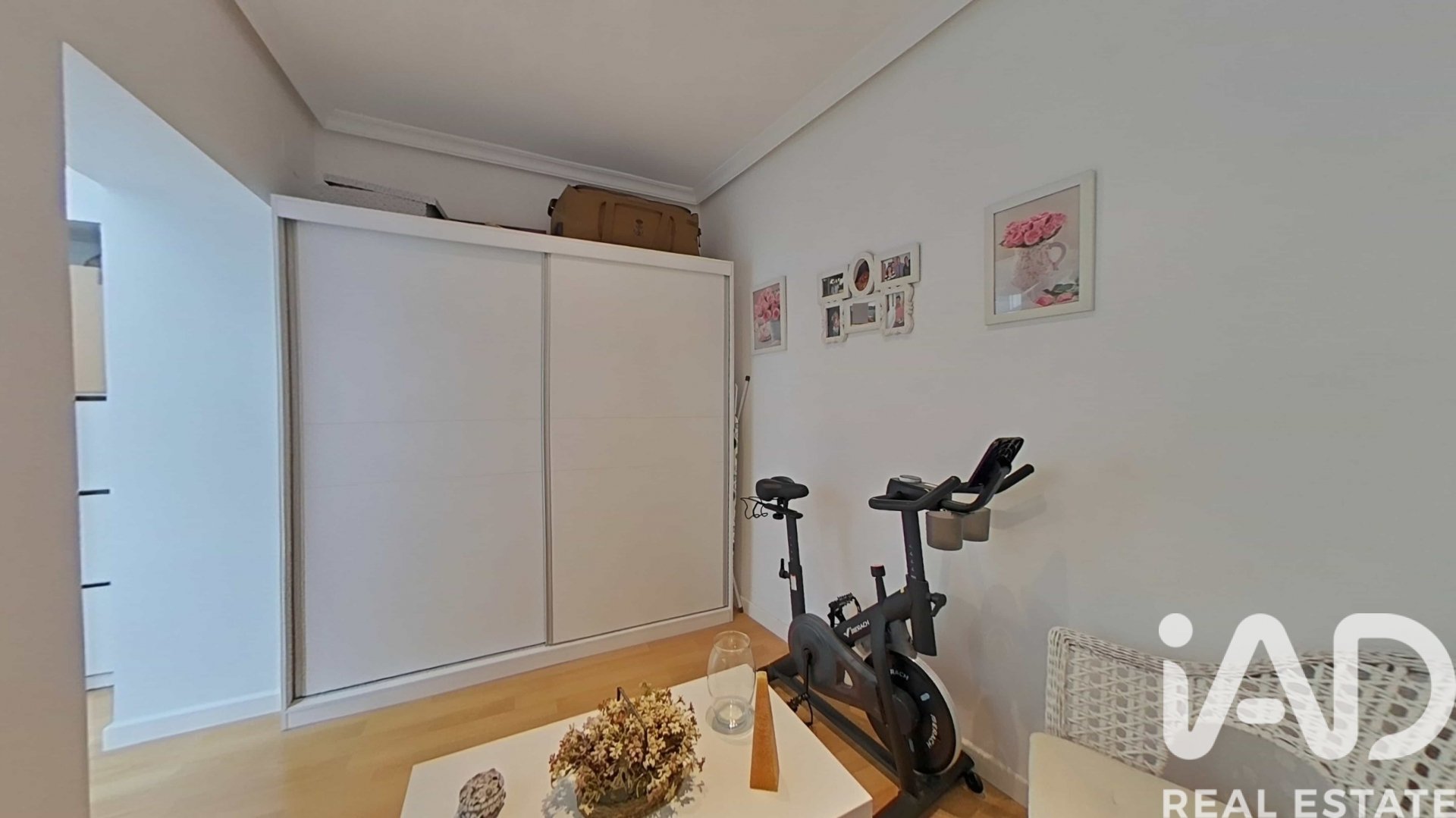 Apartment in Cadiz, Spain 4 bedrooms, 130 sq.m. No. 172573