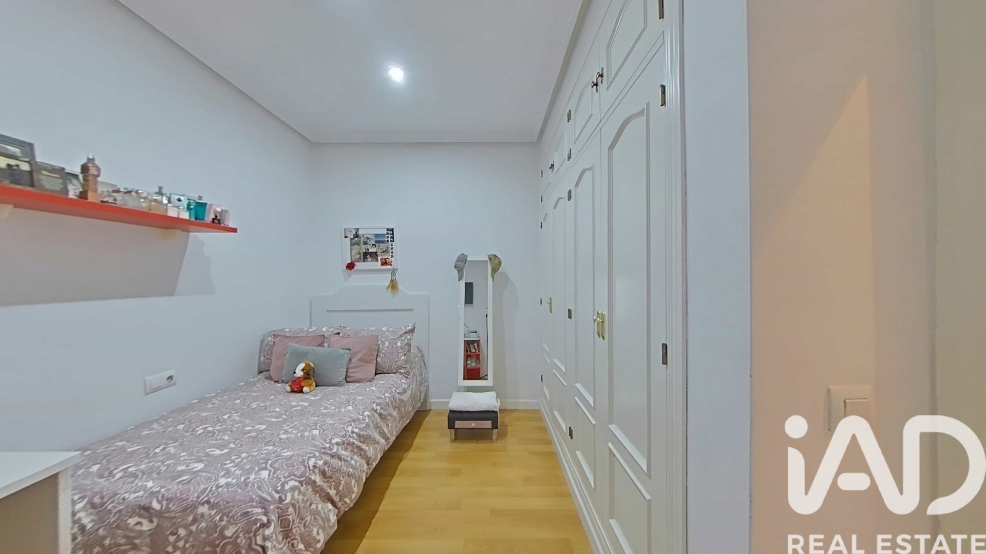 Apartment in Cadiz, Spain 4 bedrooms, 130 sq.m. No. 172573