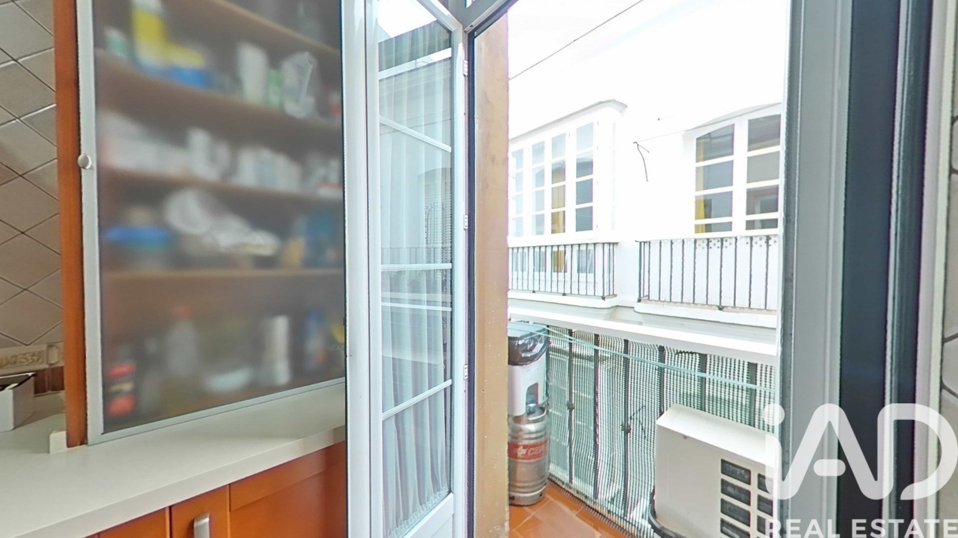 Apartment in Cadiz, Spain 4 bedrooms, 130 sq.m. No. 172573