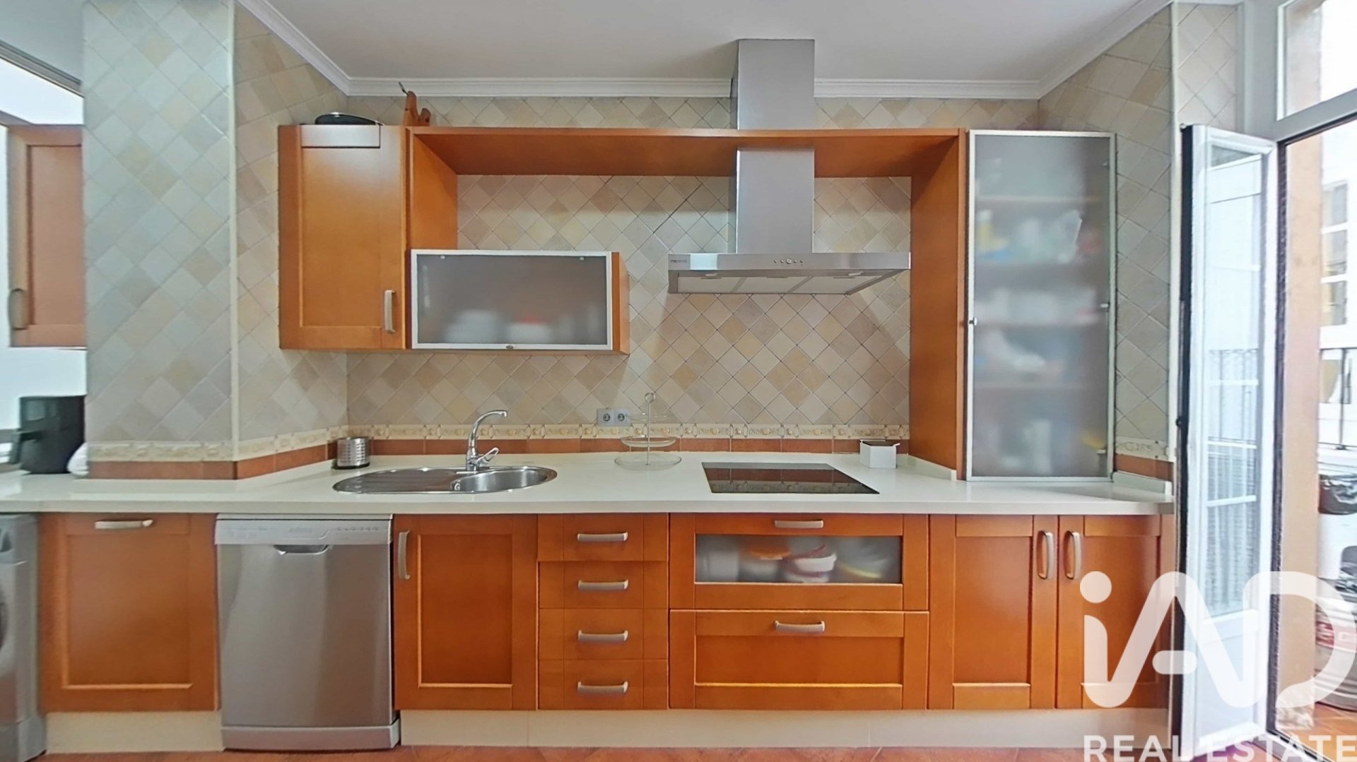 Apartment in Cadiz, Spain 4 bedrooms, 130 sq.m. No. 172573