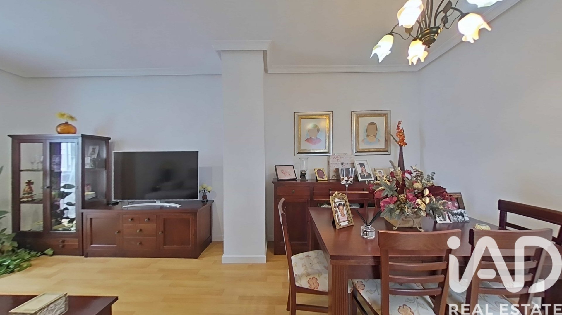 Apartment in Cadiz, Spain 4 bedrooms, 130 sq.m. No. 172573