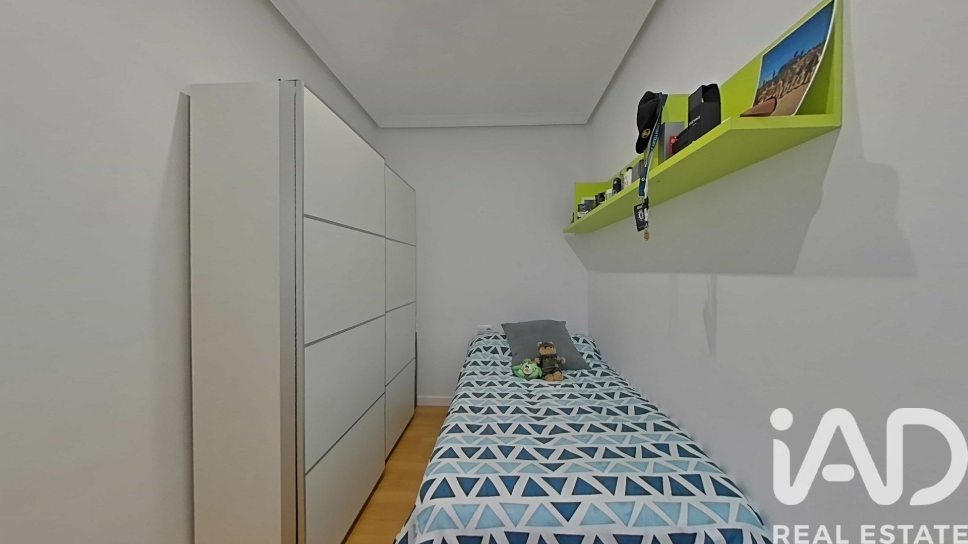 Apartment in Cadiz, Spain 4 bedrooms, 130 sq.m. No. 172573