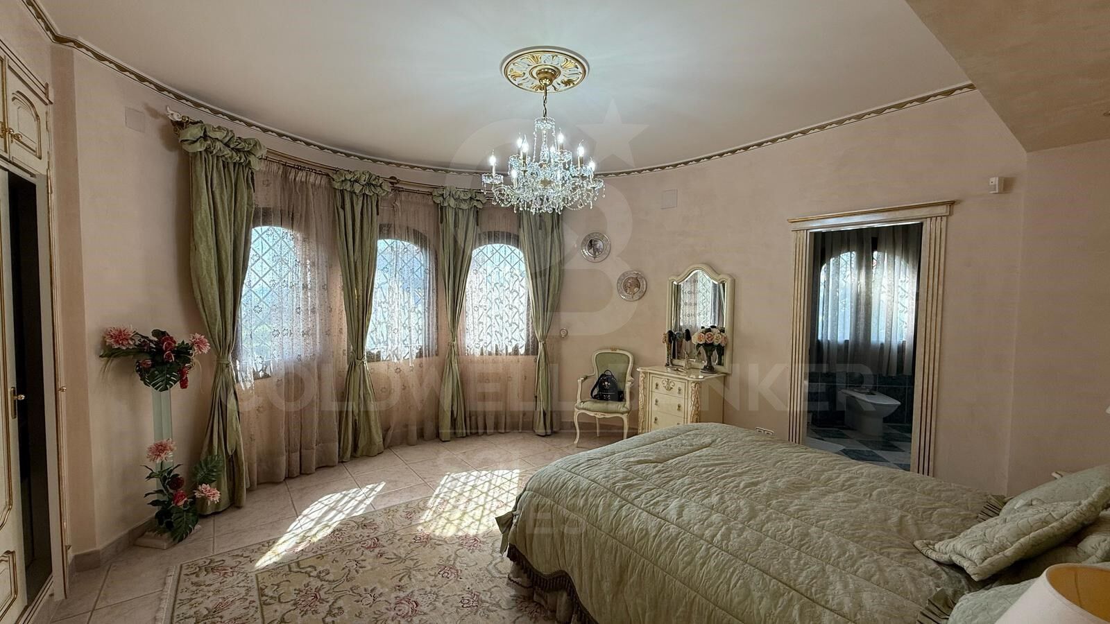 Villa in Javea, Alicante, Spain 4 bedrooms, 480 sq.m. No. 179183