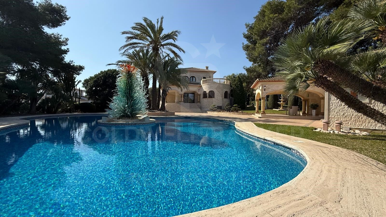 Villa in Javea, Alicante, Spain 4 bedrooms, 480 sq.m. No. 179183