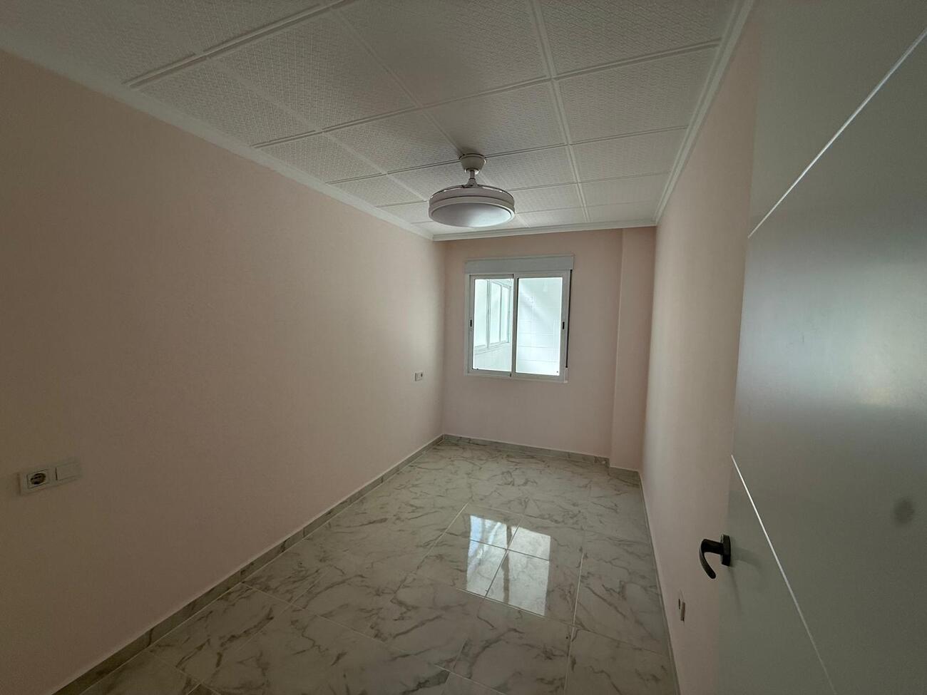 Wohnung in Torrevieja, Alicante, Spanien 3 Schlafzimmer,  Nr. 189561