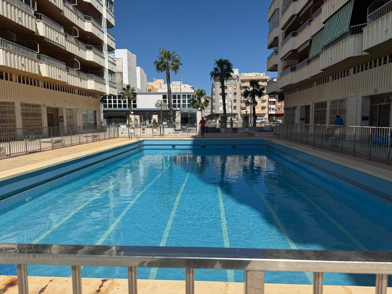 Wohnung in Torrevieja, Alicante, Spanien 3 Schlafzimmer,  Nr. 189561