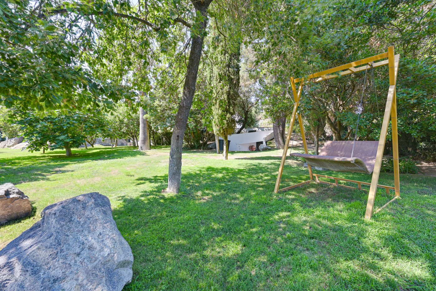 Вилла в Сан-Андреу-де-Льяванерес, Барселона, Испания 6 спален, 1280м2 №133989