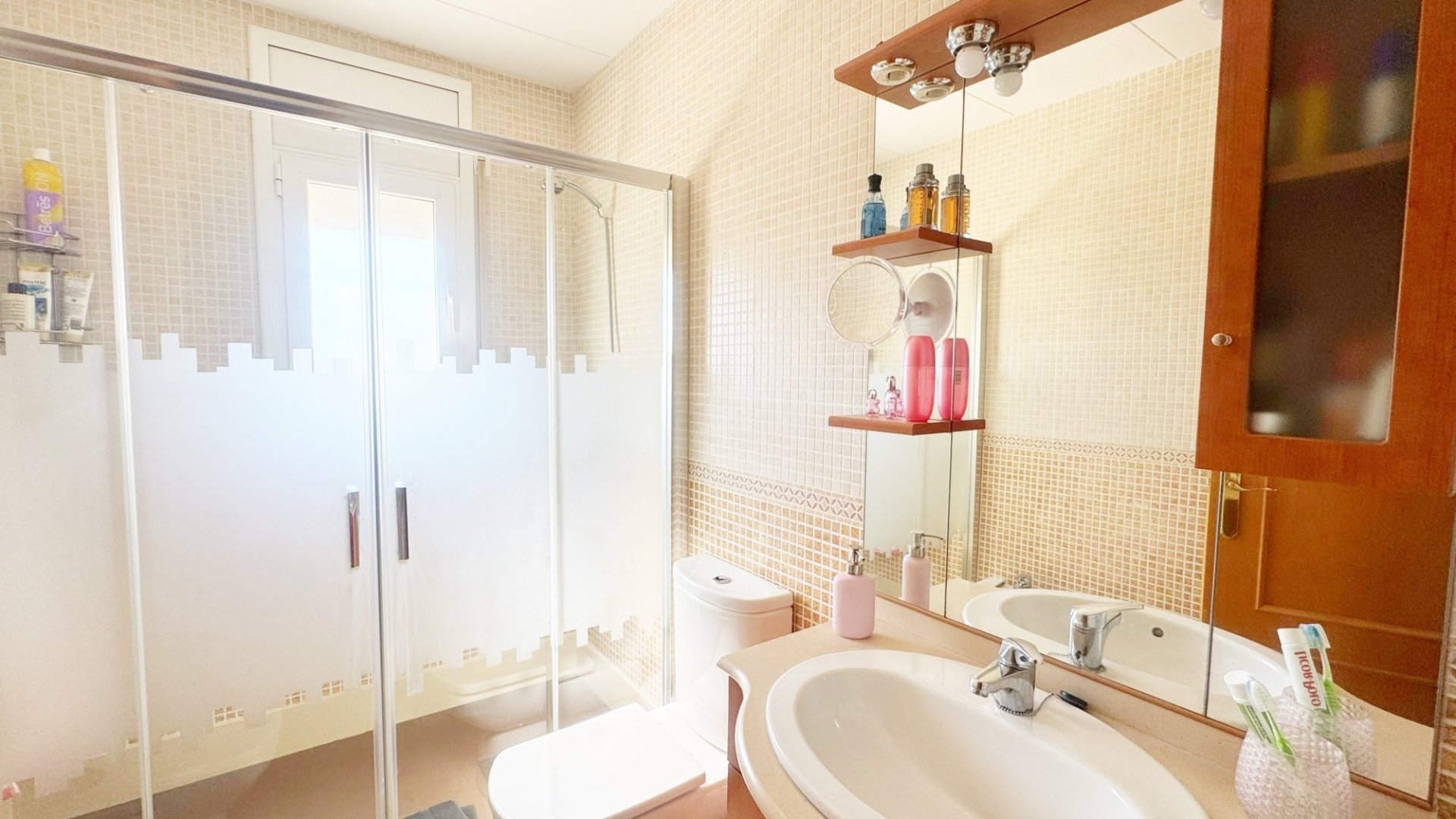Villa in Lloret de Mar, Girona, Spain 3 bedrooms, 200 sq.m. No. 133990