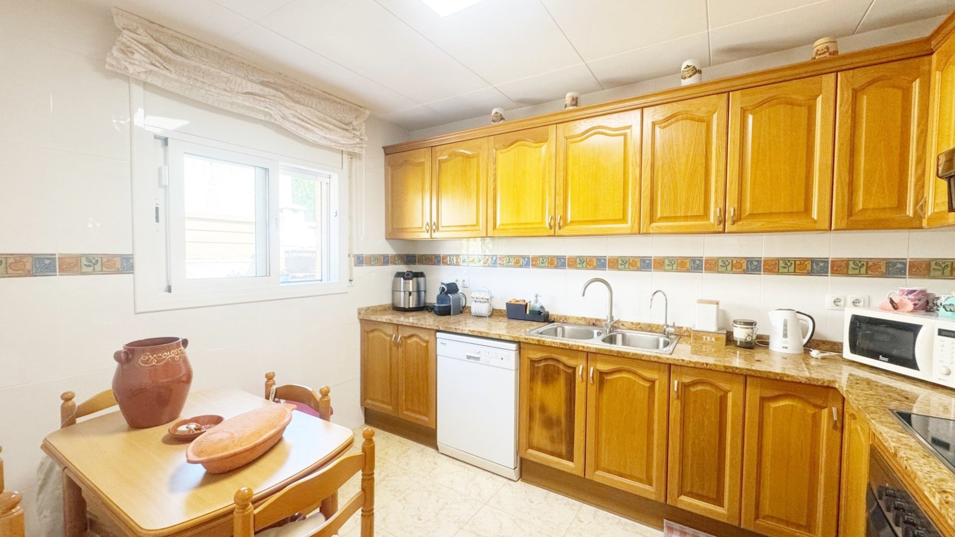 Villa in Lloret de Mar, Girona, Spain 3 bedrooms, 200 sq.m. No. 133990