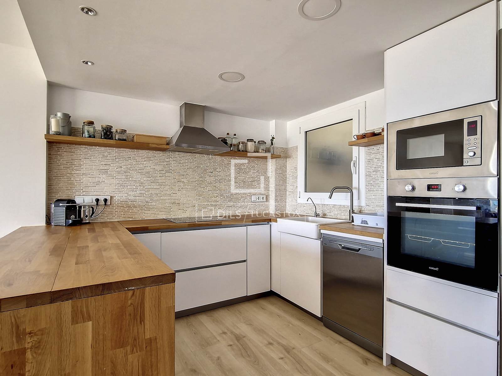 Apartment à Vilanova i la Geltru, Barcelona, Espagne 4 chambres, 110 m2 No. 150985
