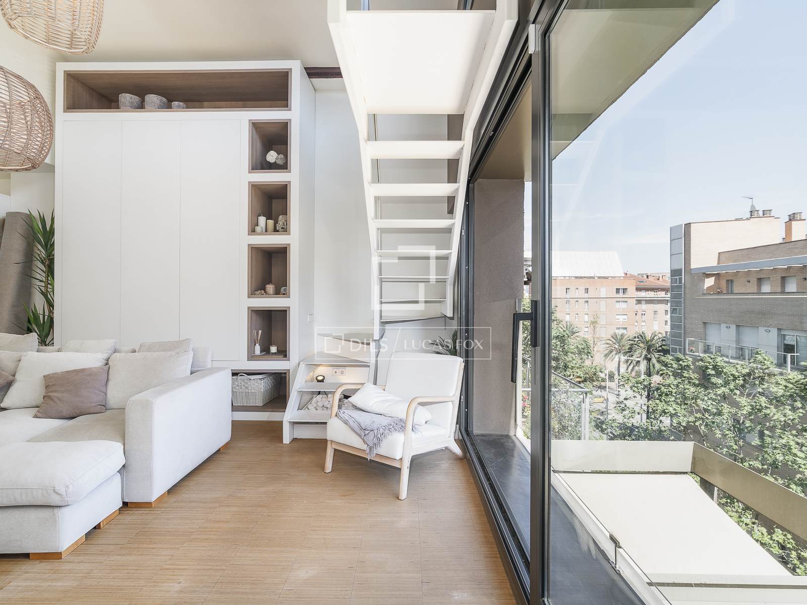 Penthouse in Barcelona, Spain 3 bedrooms, 128 sq.m. No. 166320