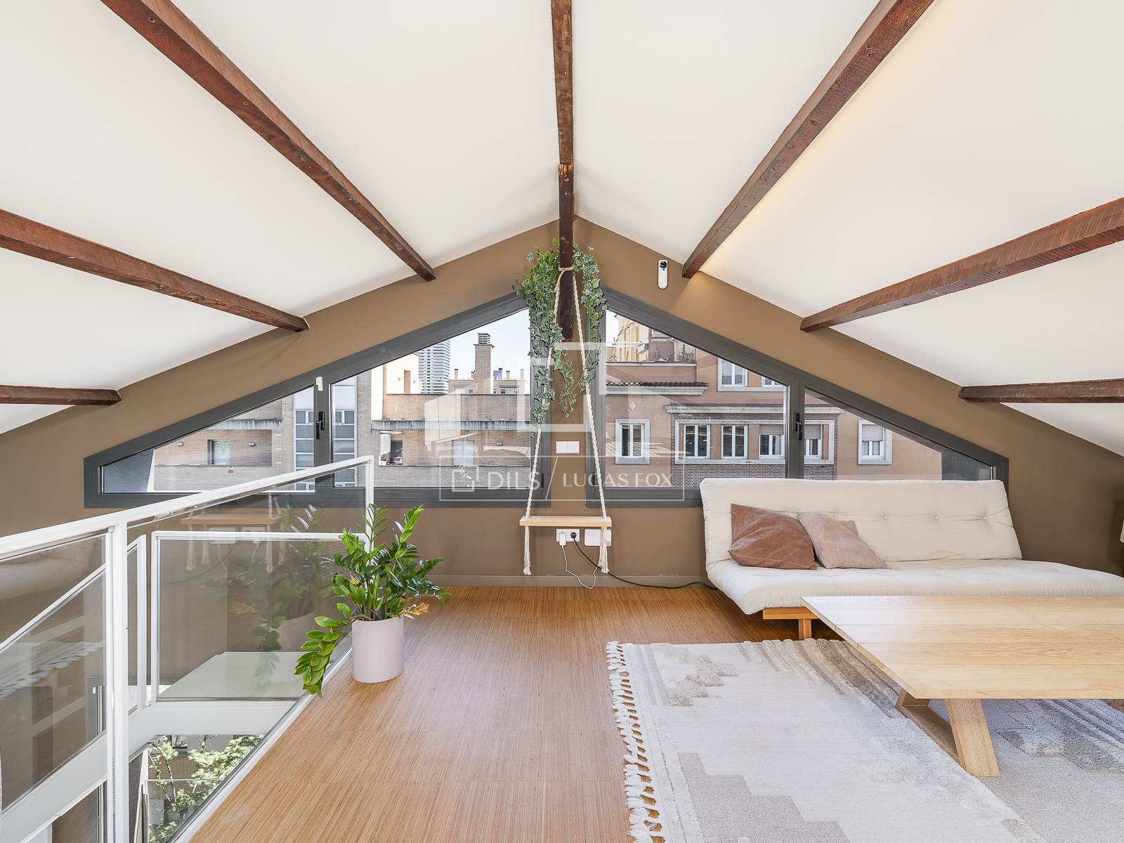 Penthouse in Barcelona, Spain 3 bedrooms, 128 sq.m. No. 166320