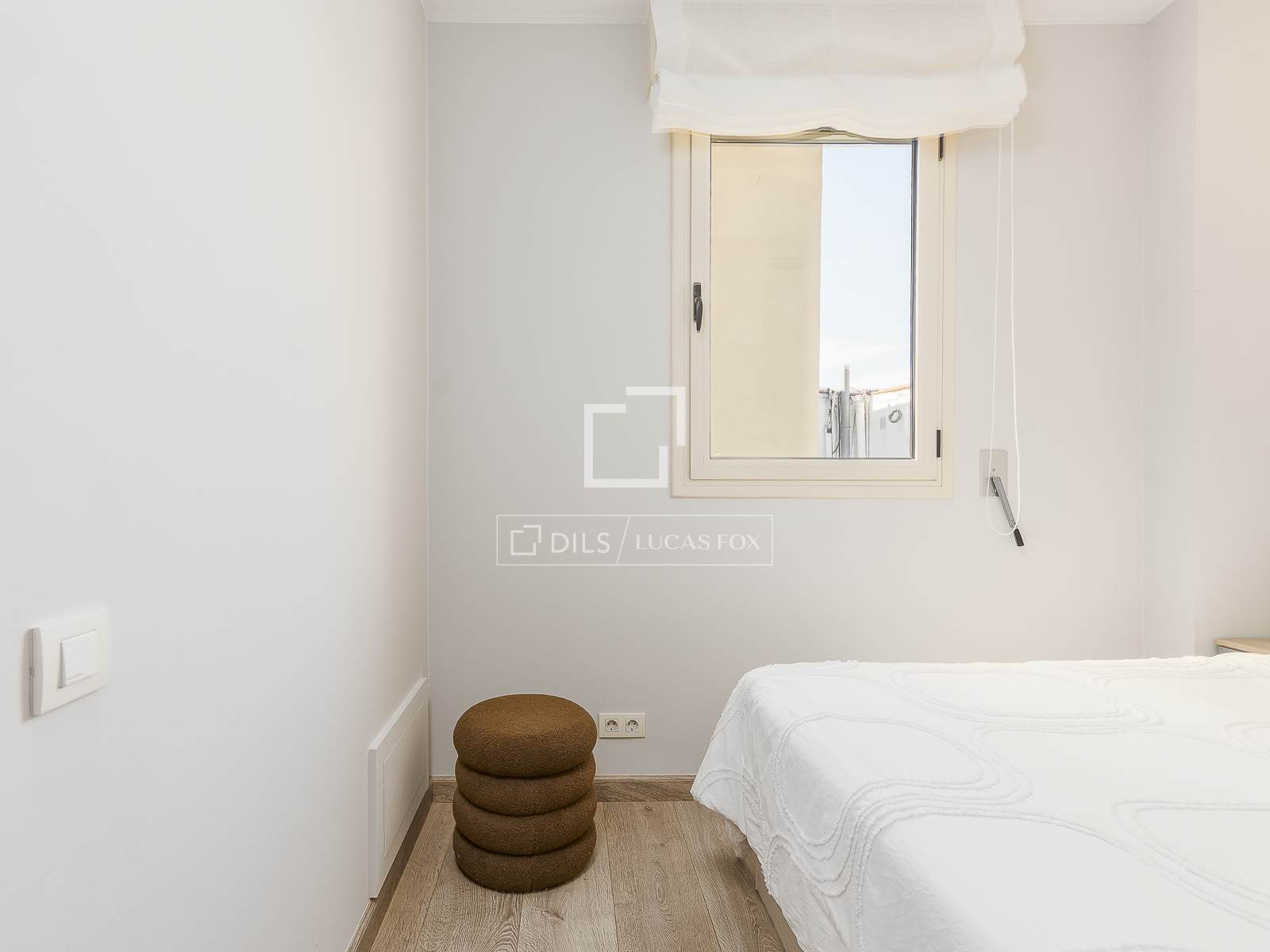 Takvåning i Barcelona, Spanien 2 sovrum, 82 kvm. Nr. 166326