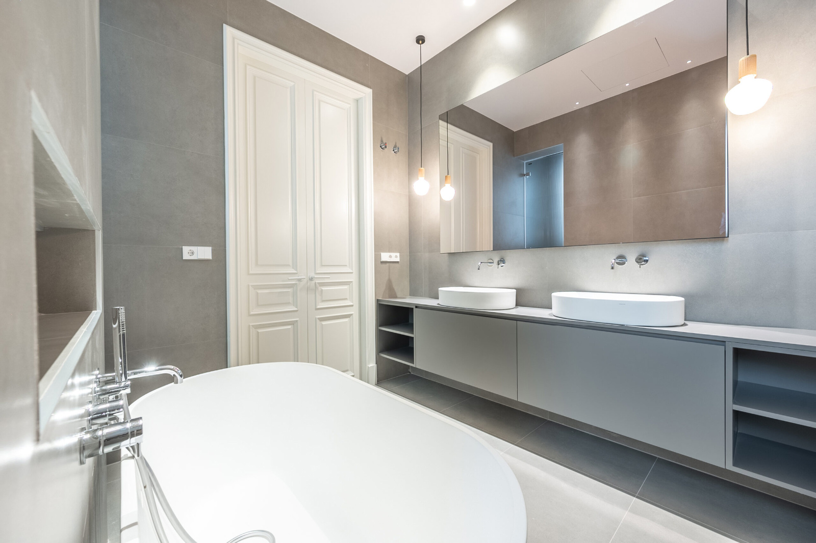 Apartment in Barcelona, Spain 2 bedrooms, 159 sq.m. No. 148872