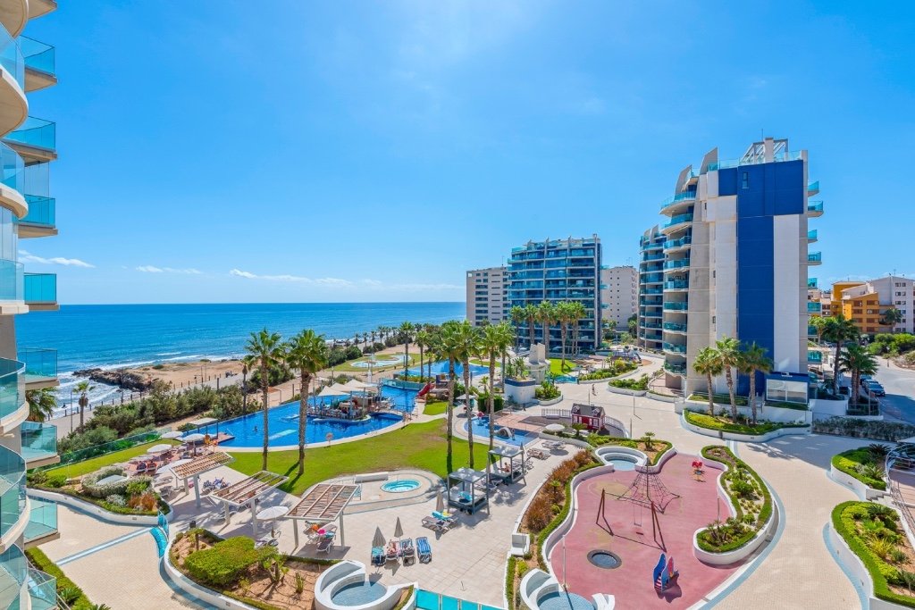 Apartamento en Punta Prima, Alicante, España 2 dormitorios, 61 m2 No. 145410
