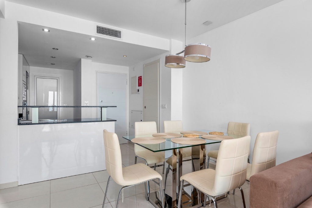 Apartamento en Punta Prima, Alicante, España 2 dormitorios, 61 m2 No. 145410