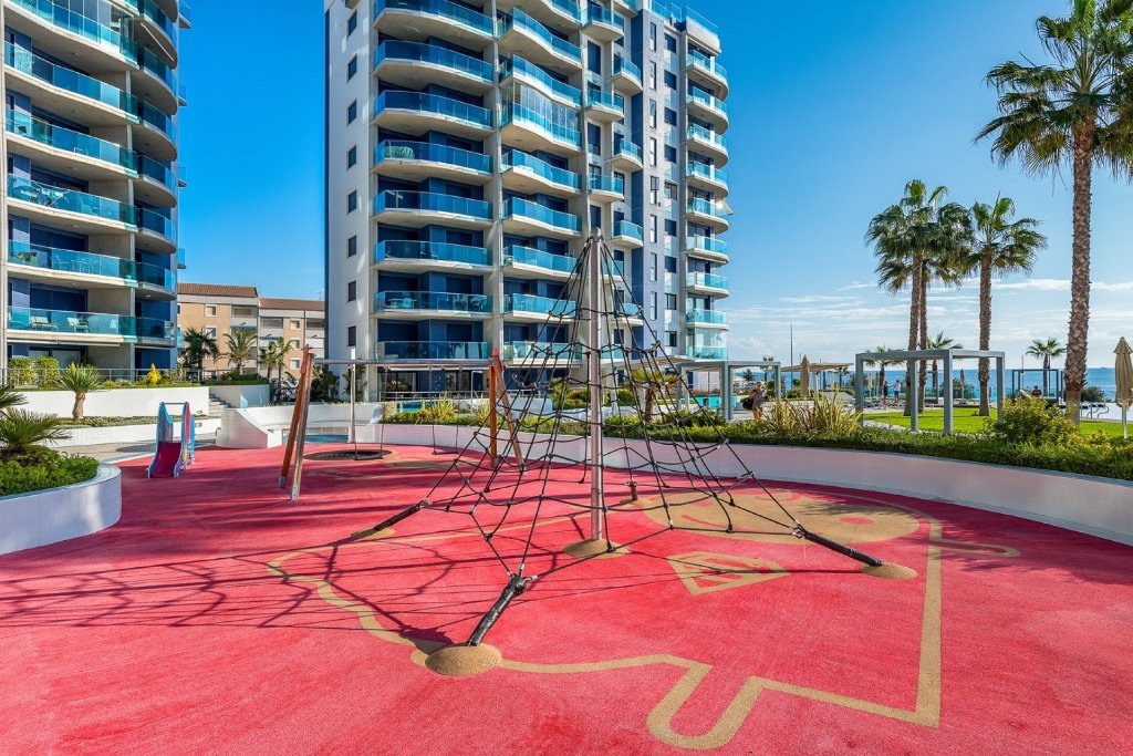 Apartamento en Punta Prima, Alicante, España 2 dormitorios, 61 m2 No. 145410