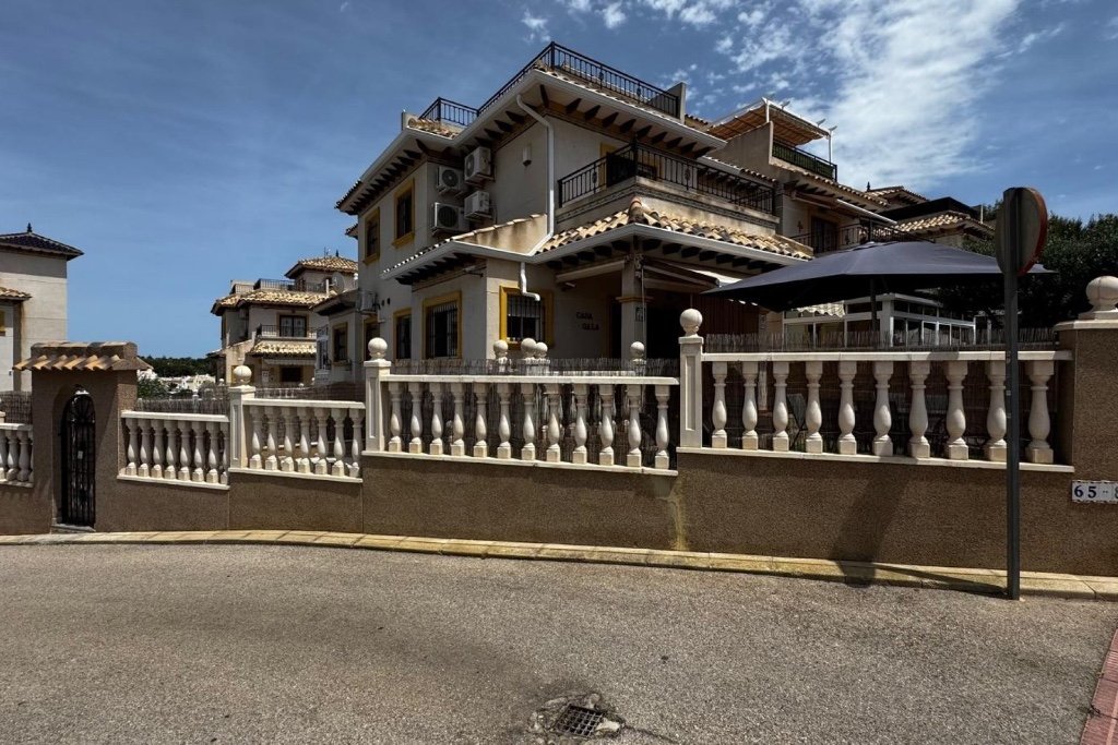 Townhouse à Alicante, Espagne 3 chambres, 84 m2 No. 145413