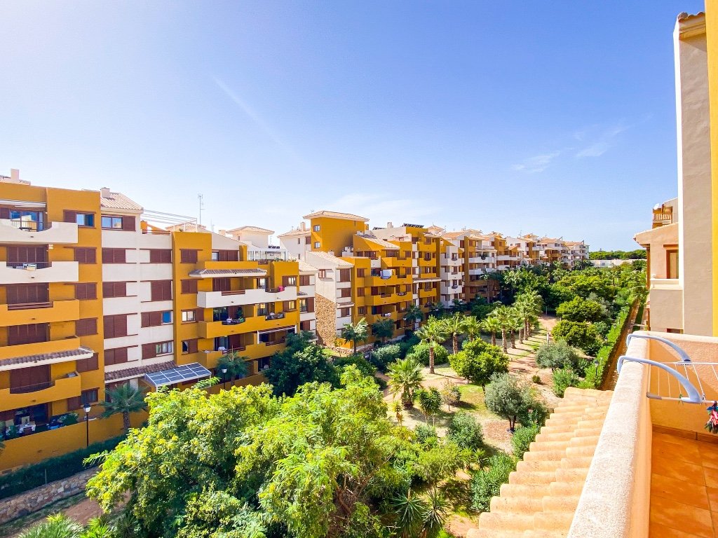 Квартира в Пунта Прима, Аликанте, Испания 2 спальни, 65м2 №145407
