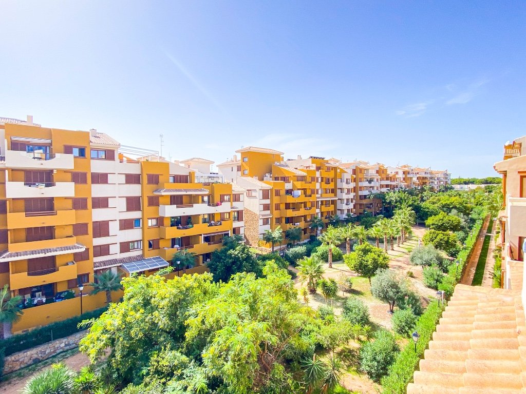 Квартира в Пунта Прима, Аликанте, Испания 2 спальни, 65м2 №145407