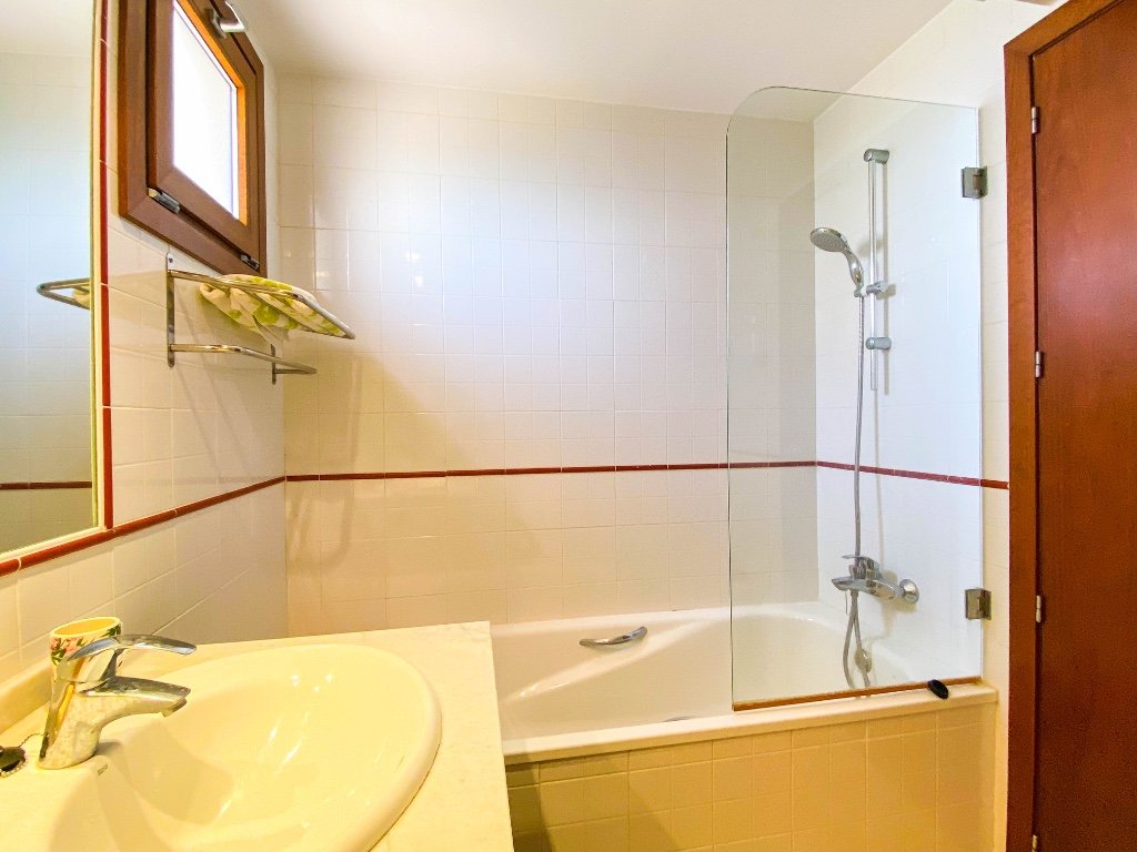 Квартира в Пунта Прима, Аликанте, Испания 2 спальни, 65м2 №145407