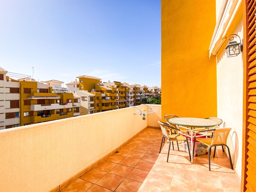 Квартира в Пунта Прима, Аликанте, Испания 2 спальни, 65м2 №145407
