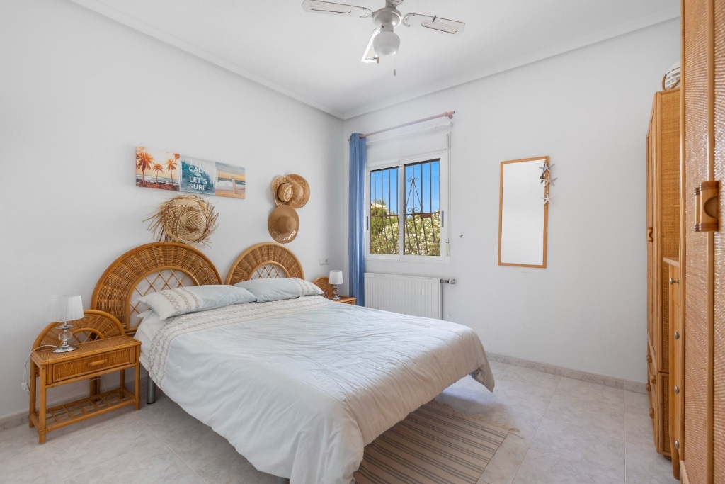 Villa in San Fulgencio, Alicante, Spanien 5 Schlafzimmer, 273 m2 Nr. 145408
