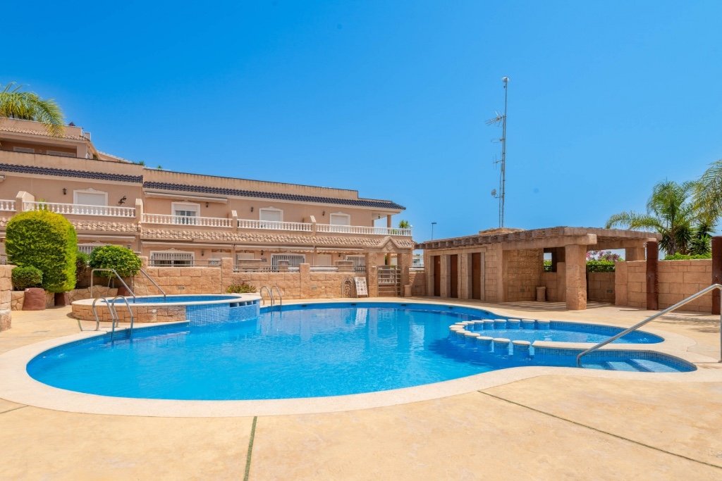Квартира в Вилламартин, Аликанте, Испания 2 спальни, 85м2 №145411