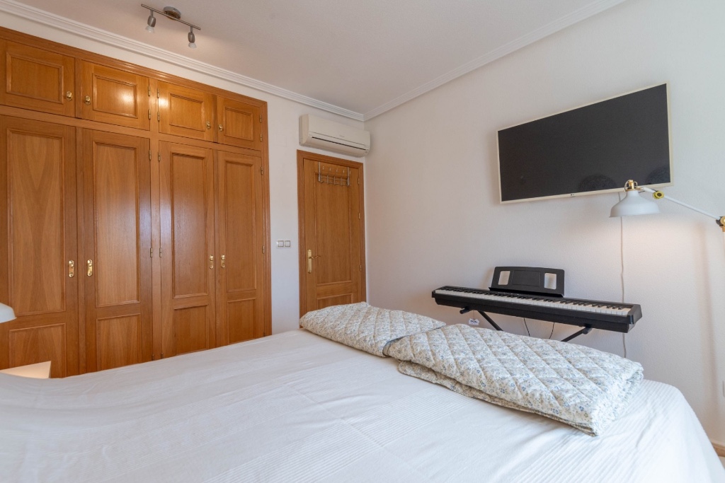 Квартира в Вилламартин, Аликанте, Испания 2 спальни, 85м2 №145411