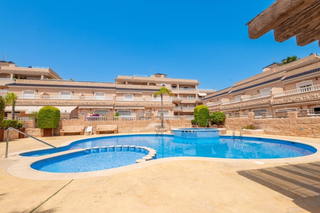 Квартира в Вилламартин, Аликанте, Испания 2 спальни, 85м2 №145411