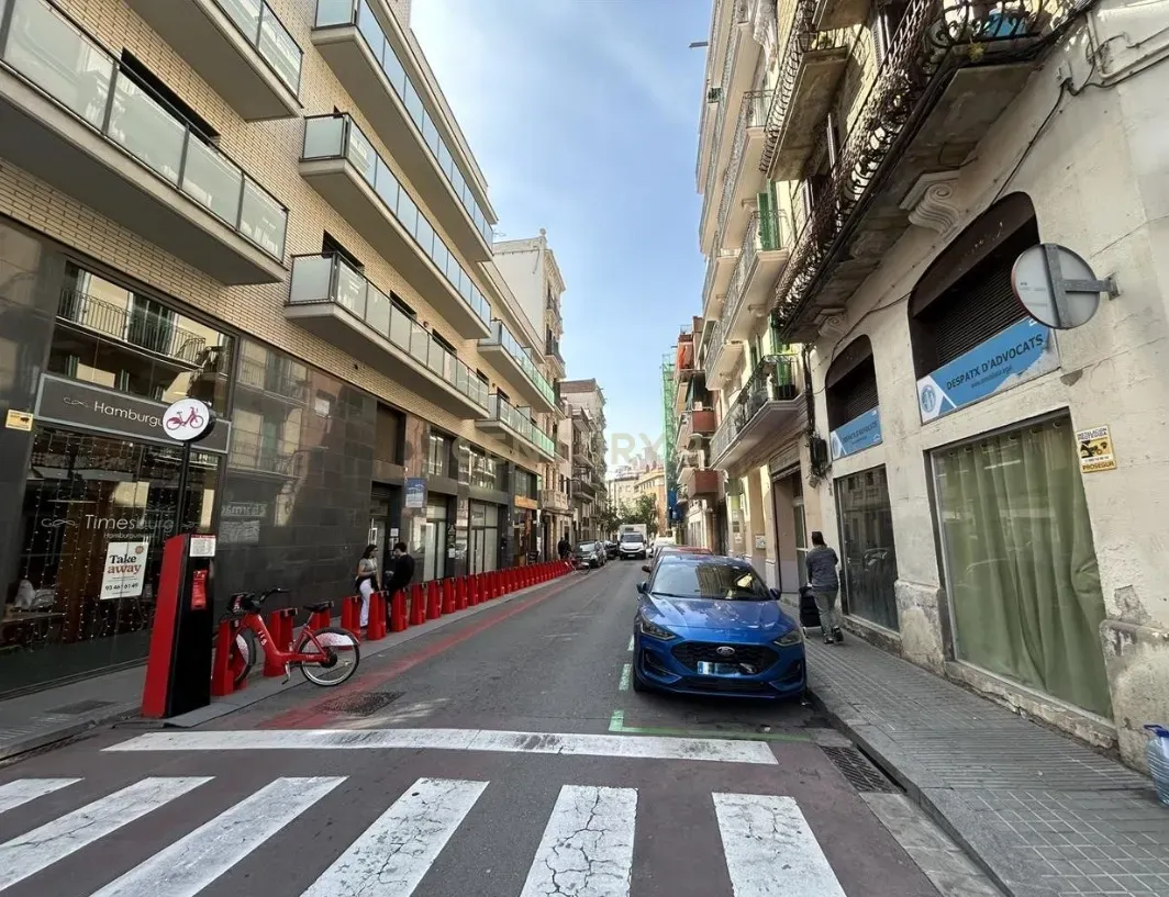 Retail store in Barcelona, Spain 194 sq.m. No. 167236