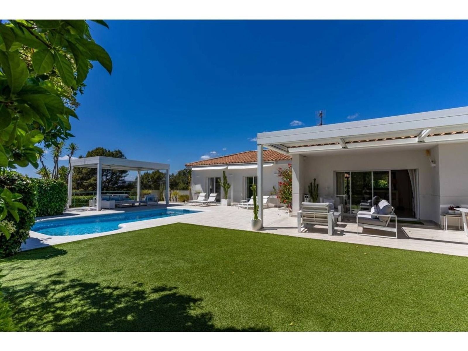 House à Sant Pere de Ribes, Barcelona, Espagne 6 chambres, 350 m2 No. 177843