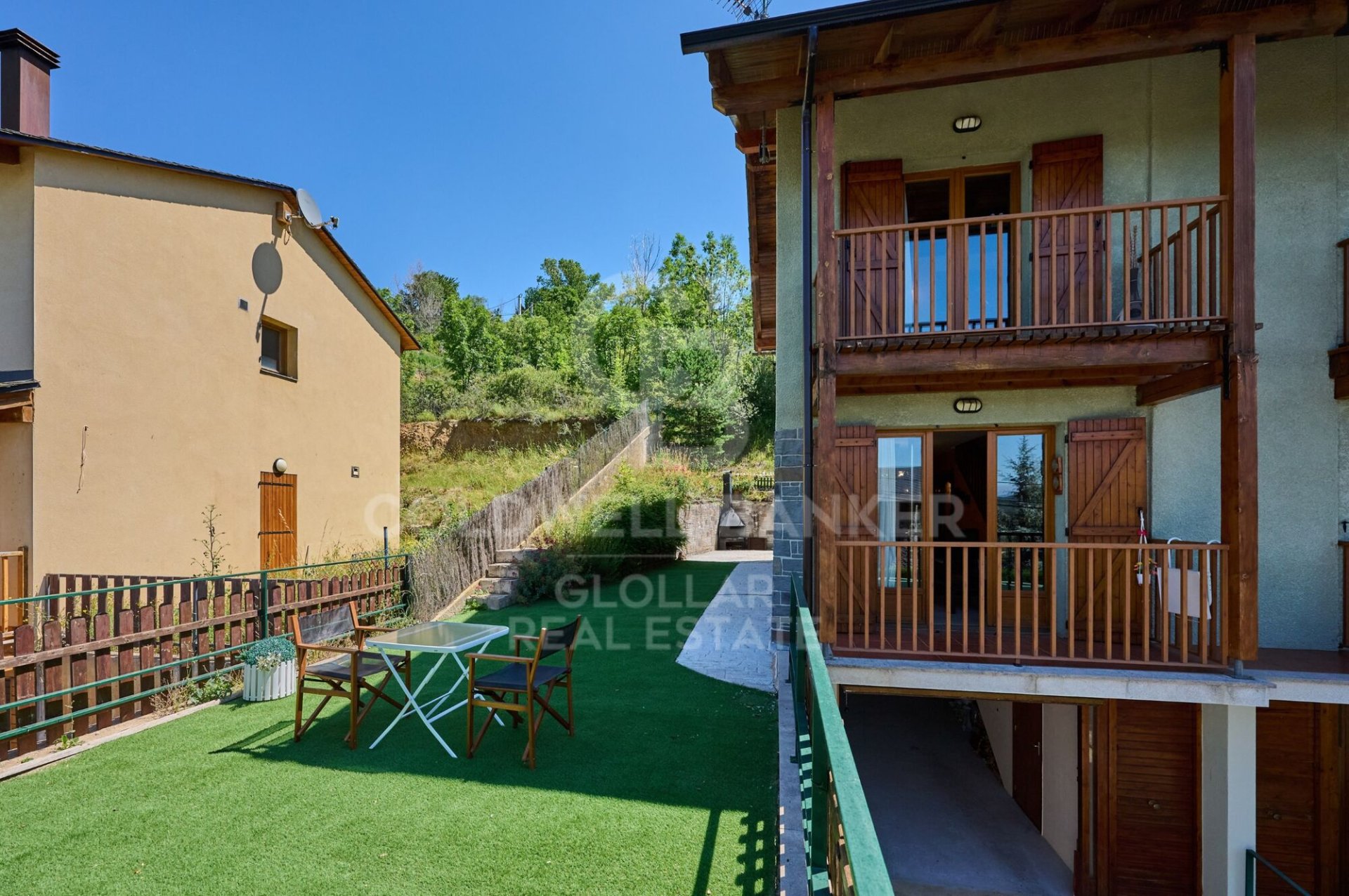 Talo Espanja 3 makuuhuonetta, 135 m2 No. 160094