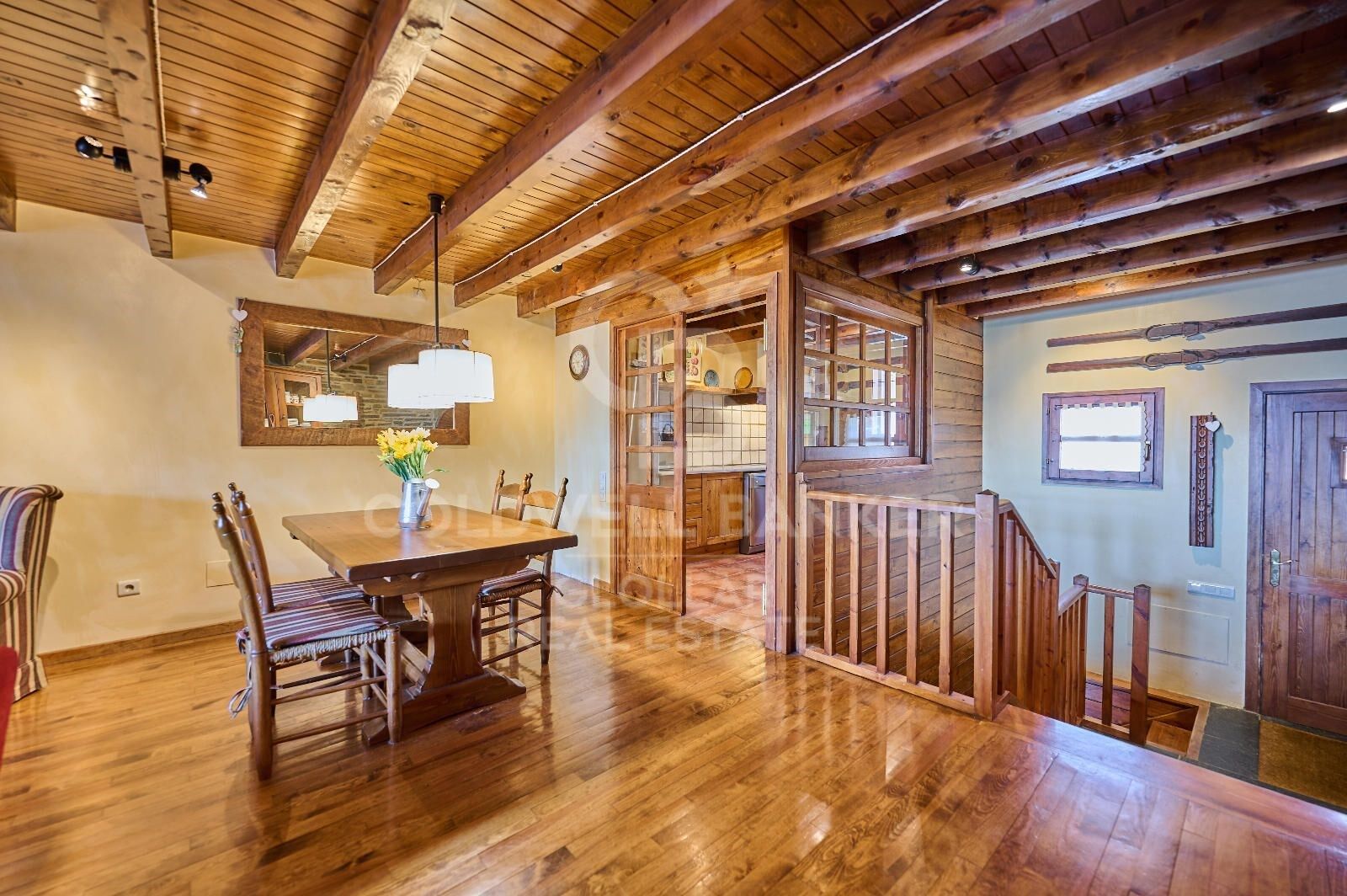 Trīņu māja Girona, Spānijā 4 istabas, 200 m2 Nr. 160099