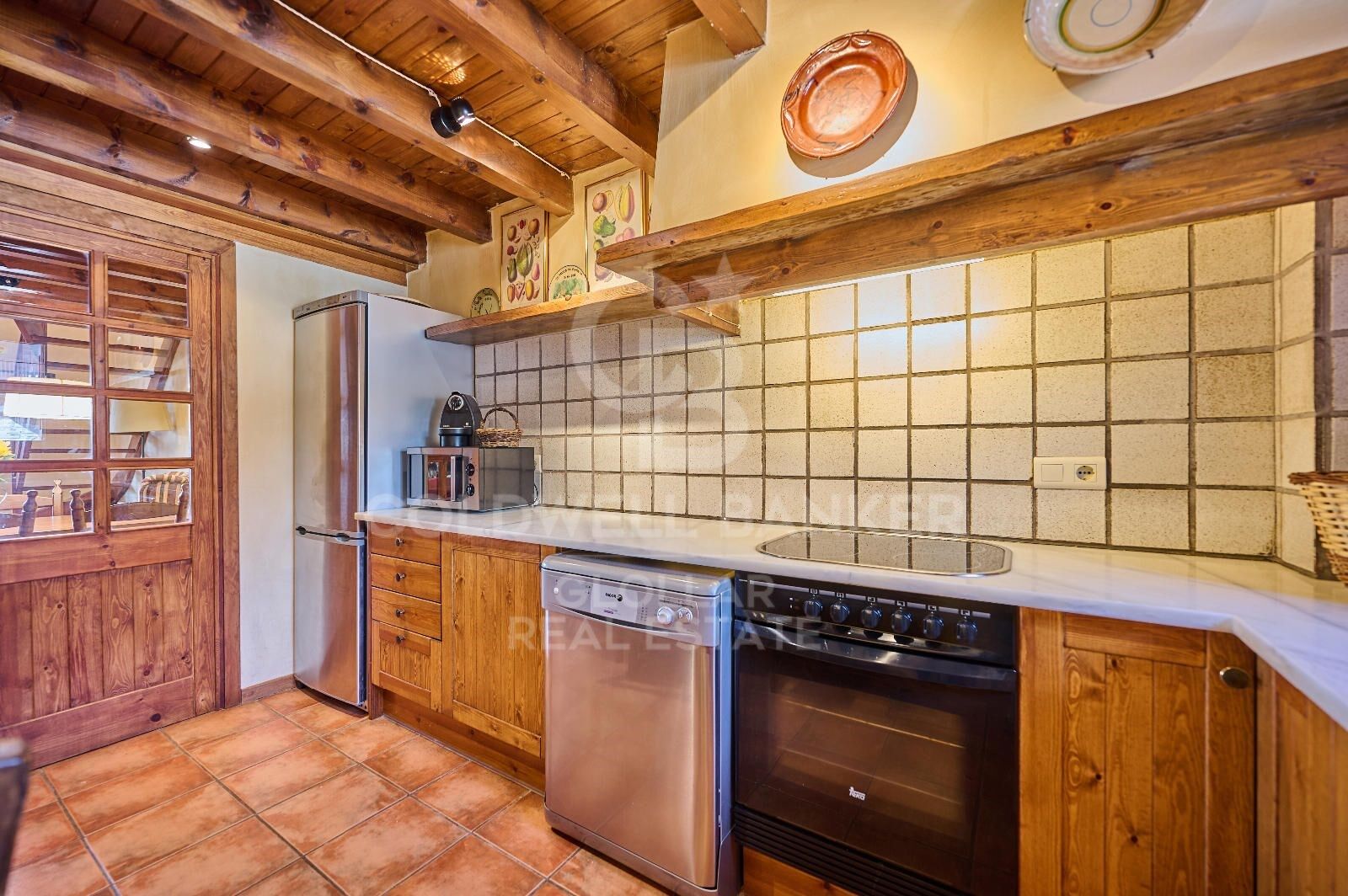 Trīņu māja Girona, Spānijā 4 istabas, 200 m2 Nr. 160099